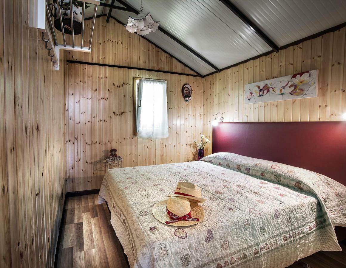 Chalet Sulzano Villa ภายนอก รูปภาพ